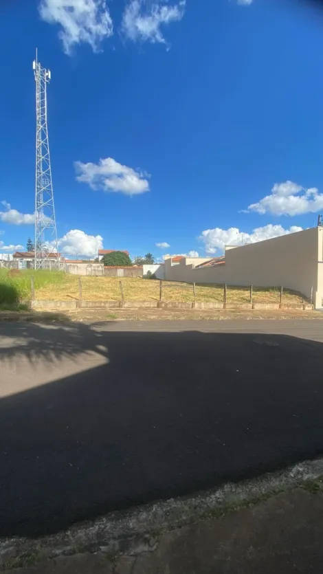 imagem 4 - Lote com 971,85m² próximo ao Ginásio Municipal de Botucatu imagem 4 - Lote com 971,85m² próximo ao Ginásio Municipal de Botucatu