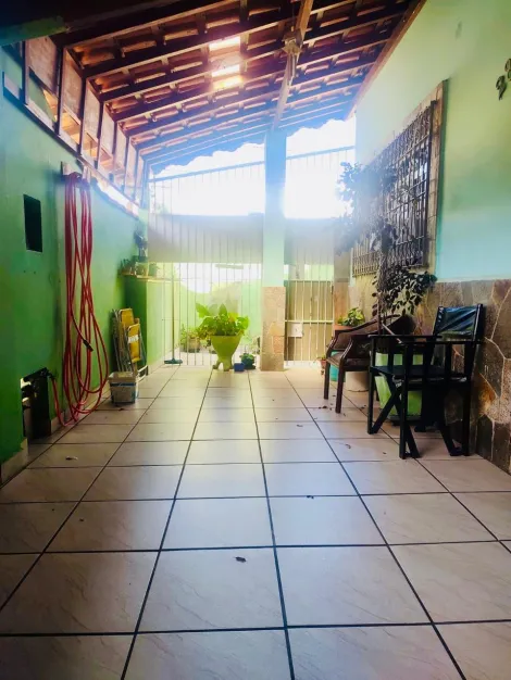 imagem 2 - Casa à Venda - Conforto, Praticidade e Localização Privilegiada imagem 2 - Casa à Venda - Conforto, Praticidade e Localização Privilegiada