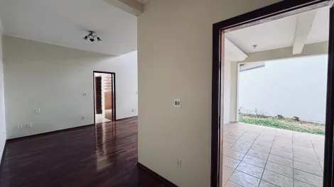 imagem 5 - Casa com 03 Dormitórios sendo 01 Suíte, Edícula com Quarto, Banheiro e Churrasqueira imagem 5 - Casa com 03 Dormitórios sendo 01 Suíte, Edícula com Quarto, Banheiro e Churrasqueira