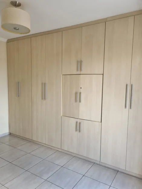 imagem 5 - Apartamento em excelente localização na área central da cidade. Cômodos amplos, armários planejados, sacada com uma bela vista. imagem 5 - Apartamento em excelente localização na área central da cidade. Cômodos amplos, armários planejados, sacada com uma bela vista.